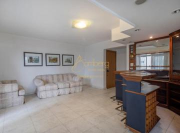 Apartamento · 309m² · 4 Quartos · 4 Vagas · Cobertura localizada em bairro nobre com linda vista