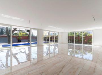 Casa · 530m² · 4 Quartos · 8 Vagas · LINDA RESIDENCIA  EM CONDOMÍNIO FECHADO 530 M2  - 4 SUITES - PISCINA - JARDIM -  8 VAGAS