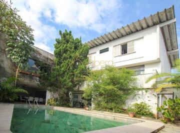 Casa · 650m² · 4 Quartos · 4 Vagas · Casa no Jardim Guedala com 4 Quartos / Suítes !!!