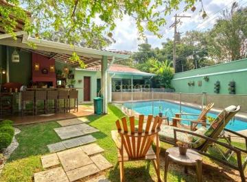 Casa · 381m² · 3 Quartos · 3 Vagas · Linda casa térrea na Granja Julieta com 3 suítes, piscina e jardim