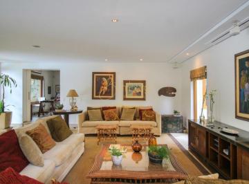 Casa · 441m² · 3 Quartos · 5 Vagas · CASA JARDIM GUEDALA  3 DORMITÓRIOS E 5 VAGAS