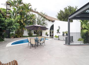 Casa · 370m² · 3 Quartos · 5 Vagas · Casa no Jardim Leonor com 3 suítes e 5 vagas