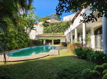 Casa · 607m² · 5 Quartos · 10 Vagas · Jardim Guedala - 5 dormitórios 3 suítes Piscina e Espaço Gourmet
