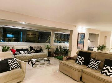 Apartamento · 185m² · 3 Quartos · 3 Vagas · Apartamento super bem localizado. MOBILIADO