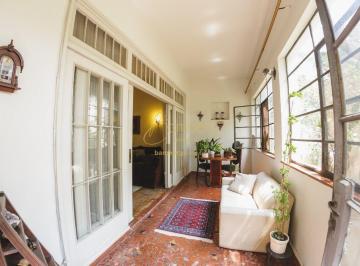 Casa · 270m² · 3 Quartos · 6 Vagas · Raridade Casa térrea em São Paulo. Ampla e espaçosa, com pé direito alto. Agende vista!