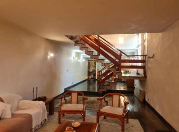 Casa · 300m² · 3 Quartos · 2 Vagas · Sobrado em Interlagos