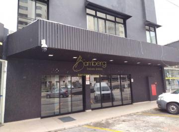 Comercial · 253m² · 3 Vagas · Loja com 288 m² em região de grande movimento.