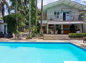 Casa · 900m² · 4 Quartos · 4 Vagas · Casa Térrea, jardim arborizado e excelente localização