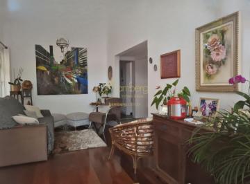 Casa · 250m² · 3 Quartos · 3 Vagas · Casa no Jardim Jussara com 3 dormitórios, sendo 2 suítes e 3 vagas