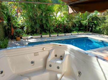 Casa · 490m² · 3 Quartos · 2 Vagas · JARDIM MARAJOARA