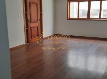 Casa · 280m² · 4 Quartos · Segurança e tudo, não precisa de carro para fazer suas compras tem tudo pertinho de você.