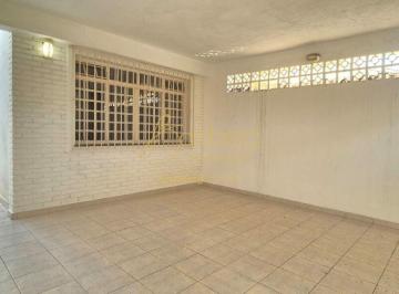 Casa · 130m² · 3 Quartos · 2 Vagas · 750m da Estação Linha Amarela/Metro SP Morumbi