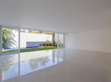 Casa · 525m² · 4 Quartos · 5 Vagas · Casa em condomínio, nova, no privativo bairro da Granja Julieta, 4 suítes/ 4vagas, piscina