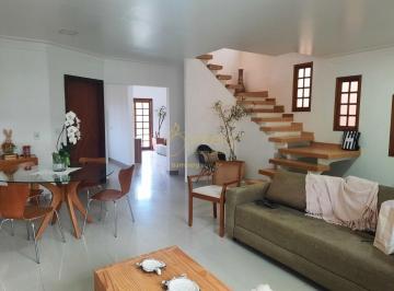 Casa · 250m² · 3 Quartos · 2 Vagas · Sobrado com segurança 24 hrs. fica enfrente ao condomínio
