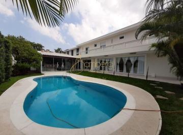 Casa · 562m² · 4 Quartos · 1 Vaga · Casa, na região do Alto da Boa Vista, com 4 suítes e 4 vagas.