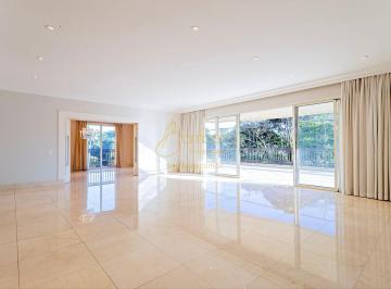 Apartamento · 532m² · 5 Quartos · 6 Vagas · Alto Padrão: Apartamento Exclusivo na Rua Curitiba