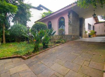 Casa · 220m² · 2 Quartos · 3 Vagas · Casa no Campo Belo - 2 Suítes, Edículas Espaçosas e Terreno Amplo de 450 m²