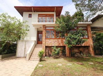 Casa · 390m² · 5 Quartos · 4 Vagas · Linda Casa , próximo a Chácara Flora, 5 quartos, 3 suítes, 2 suítes americanas jardim verde.