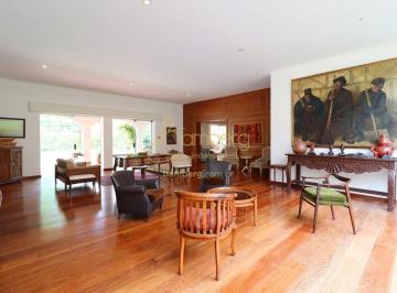 Casa · 717m² · 4 Quartos · 4 Vagas · Linda Casa Térrea Com 4 Dormitórios Em Rua Fechada No Alto Da Boa Vista.