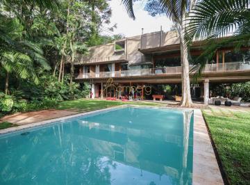 Casa · 777m² · 5 Quartos · 6 Vagas · Casa em rua fechada no Morumbi com 5 dormitórios e 6 vagas