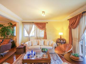Apartamento · 230m² · 3 Quartos · 3 Vagas · Andar alto , com 230m2 com 3 dormitórios, 2 suítes, varanda e 3 vagas.