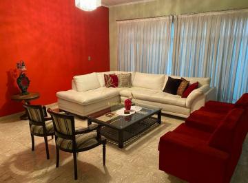 Casa · 480m² · 4 Quartos · 4 Vagas · Casa no Jardim Leonor com 4 suítes e 4 vagas