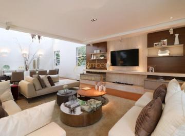 Casa · 402m² · 4 Quartos · 3 Vagas · Jardim Cordeiro . Casa com muita luminosidade em todos os ambientes.e