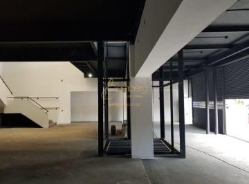 Comercial · 745m² · 8 Vagas · Prédio comercial em Moema. 945 m² de área construída - 4 vagas.