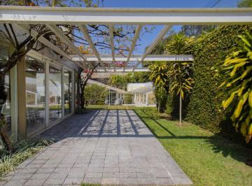 Casa · 630m² · 3 Quartos · 4 Vagas · Casa dentro da Chácara Flora
