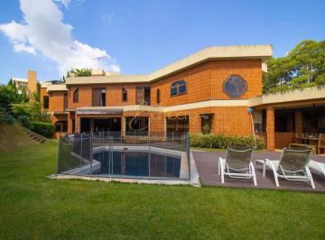 Casa · 583m² · 4 Quartos · 4 Vagas · Jardim Leonor Casa em Rua Fechada com 4 Suítes e 980 m² de Terreno
