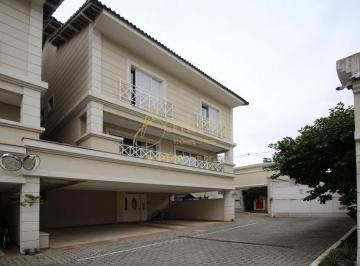 Casa · 420m² · 3 Quartos · 4 Vagas · CASA DE CONDOMÍNIO NA ÁREA MAIS RESIDENCIAL, ARBORIZADA E TRANQUILA DE MOEMA