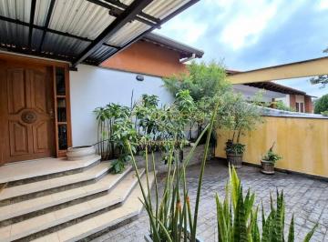 Casa · 256m² · 3 Quartos · 4 Vagas · Oportunidade imperdível na Vila Inah - Conforto, espaço e em um só lugar!