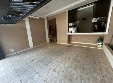 Casa · 171m² · 4 Quartos · 2 Vagas · Sobrado à venda em rua sem saída - Excelente
