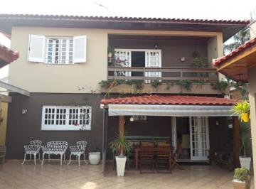 Casa · 350m² · 3 Quartos · 2 Vagas · Oportunidade no Bolsão de Interlagos / Casa com Salão de Festas, Quadra e Suítes