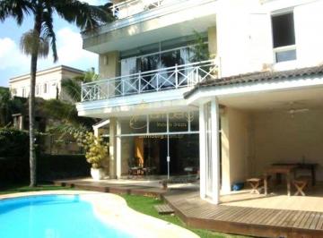Casa · 775m² · 4 Quartos · 5 Vagas · Belíssima casa, ampla e em ótima localização. Confira!