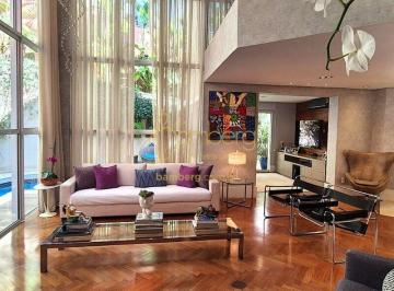 Casa · 472m² · 4 Quartos · 4 Vagas · Entrar e morar!! Casa Condominio 4 suítes Localização excelente!