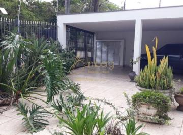 Casa · 310m² · 6 Quartos · 3 Vagas · No Jardim Londrina . Casa de 310 m² de 2 pavimentos, amplo quintal ;porão por toda extensão