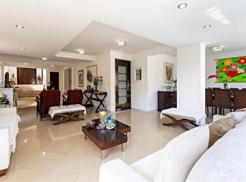 Casa · 380m² · 4 Quartos · 5 Vagas · Viva o privilégio de morar no Jardim Leonor!
