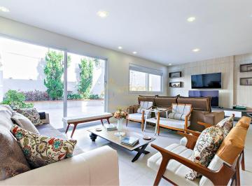 Casa · 271m² · 3 Quartos · 4 Vagas · Casa Espetacular na Vila Inah ? Lado Jardim Guedala, Rua Fechada e Localização Privilegiada!