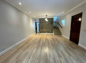 Casa · 138m² · 3 Quartos · 2 Vagas · Sobrado no Jardim Satélite a poucos metros do autódromo de Interlagos.