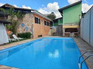Casa · 350m² · 3 Quartos · Conforto, Estilo e Lazer  em Interlagos! Venha conhecer!