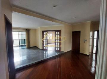 Casa · 426m² · 3 Quartos · 5 Vagas · Localização Privilegiada, Segurança e Exclusividade!