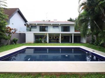 Casa · 748m² · 4 Quartos · 6 Vagas · Linda Casa Com 4 Dormitórios No Jardim Cordeiro - Próxima ao Parque do Cordeiro.