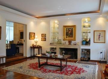 Casa · 240m² · 3 Quartos · 4 Vagas · Casa em Moema, Jardim Novo Mundo/3 quartos/1 suíte/4 vagas/terraço/jardim/lareira