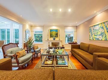Casa · 370m² · 5 Quartos · 4 Vagas · CASA DE LUXO EM CONDOMÍNIO FECHADO IMPECÁVEL COM 5 SUÍTES, 3 SALAS, ESCRITÓRIO SALA DE JANTAR,GAZEBO