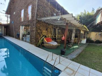 Casa · 347m² · 2 Quartos · 2 Vagas · Segurança, conforto e lazer .