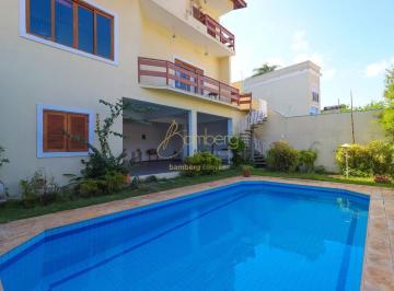 Casa · 430m² · 4 Quartos · 4 Vagas · Imperdível. Amplo sobrado em ótima localização com jardim e pisicna!