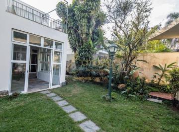 Casa · 400m² · 4 Quartos · 3 Vagas · Casa na granja julieta localização privilegiada