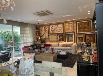 Casa · 260m² · 3 Quartos · 3 Vagas · Moema / Condominio fechado / 3 suítes/ Próximo ao Ibirapuera