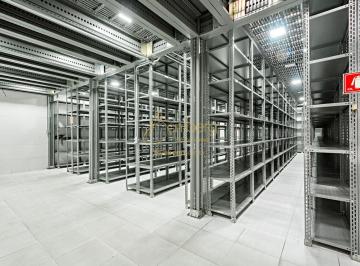 Comercial · 800m² · Predio Comercial com entrada para duas ruas